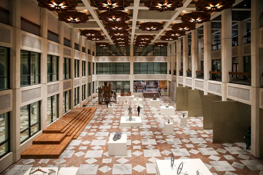 盐城建筑模板施工应用指南：混凝土成型质量关键要点解析