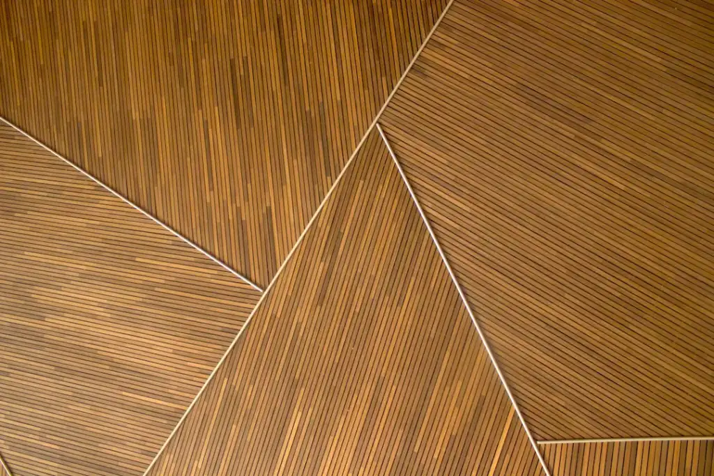 建筑模板与木方在混凝土成型中的协同作用及选材要点解析正文配图 2
